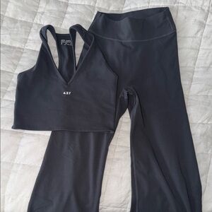 Women's dark gray activewear set